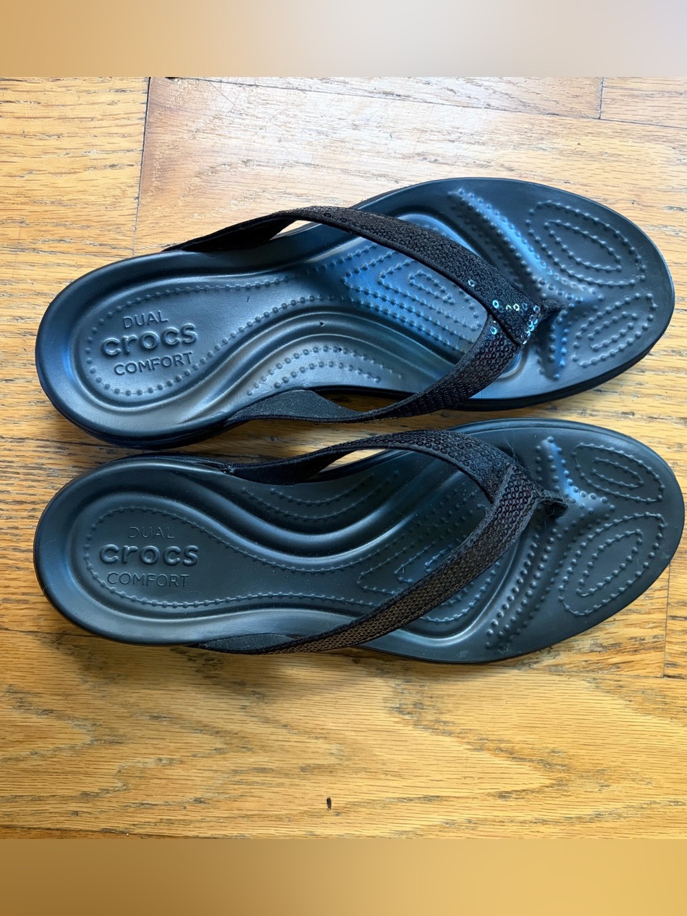 Crocs sandals with sequins black 8 wide